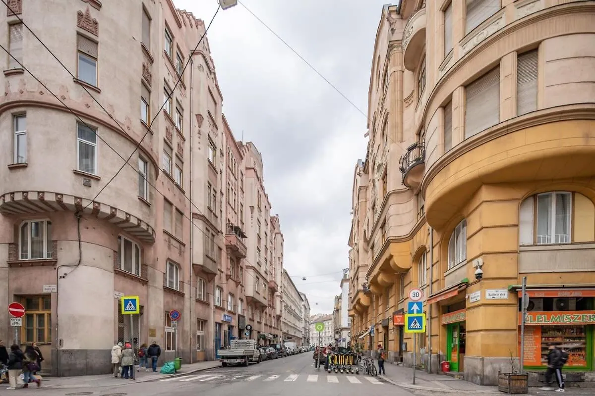Ultra Central New Studio Budapest
