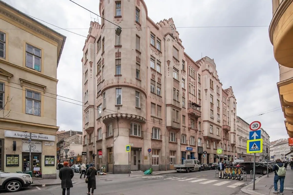 Apartment Ultra Central New Studio Budapest