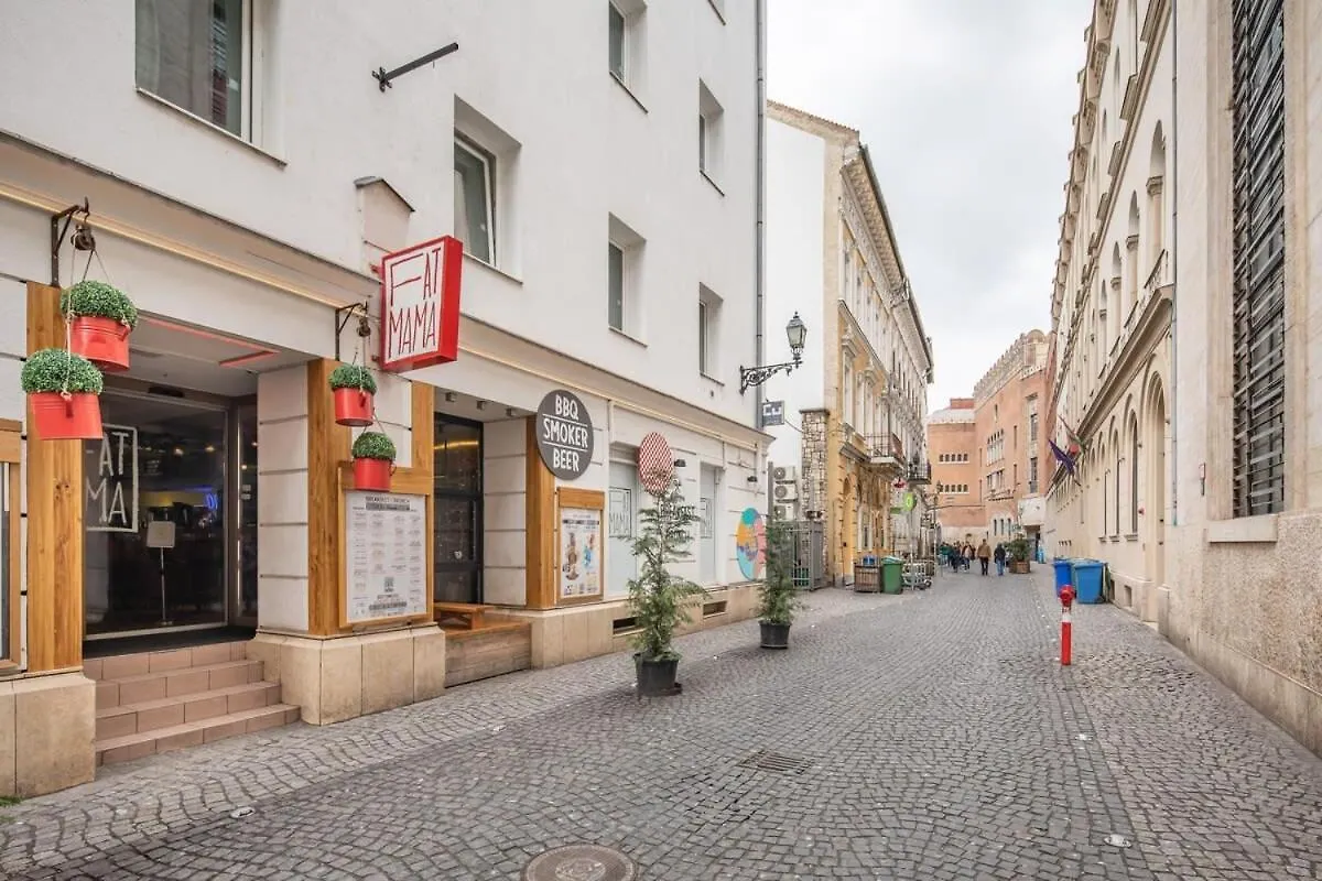 Apartment Ultra Central New Studio Budapest